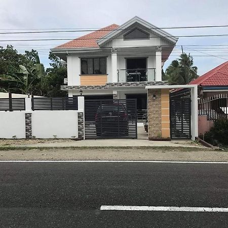 Villa Cresenciana Batuan Екстериор снимка
